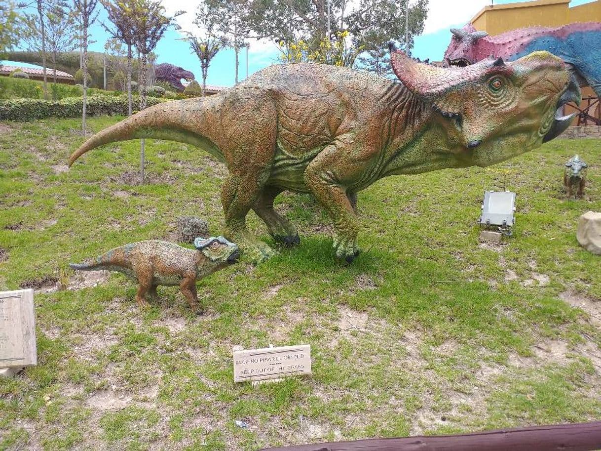 Lugar Parque De Los Dinosaurios Sacaba