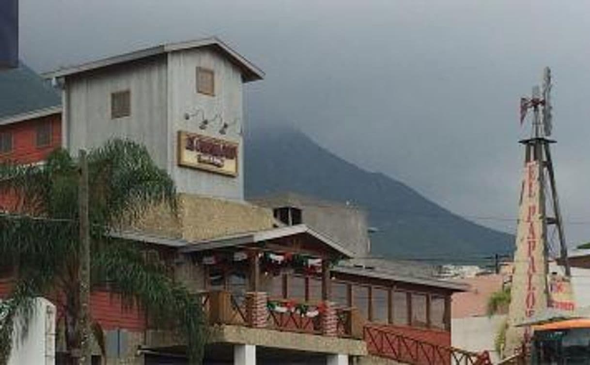 Restaurantes El Papalote Cumbres