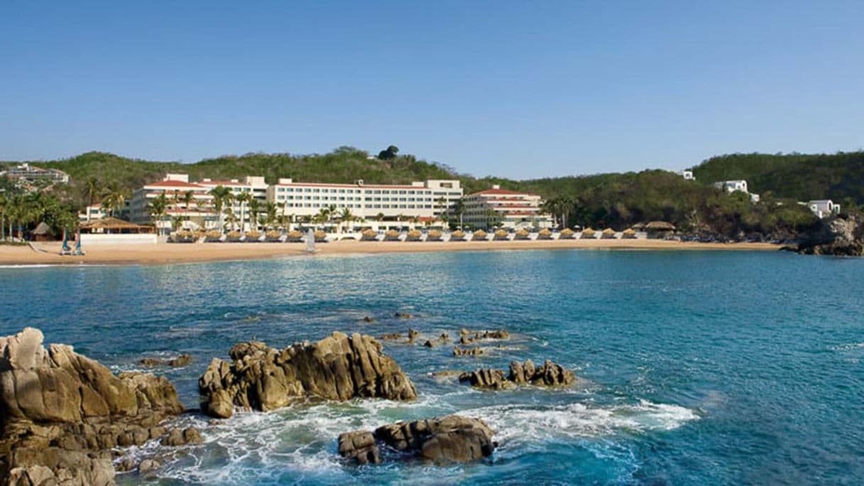 Lugar Dreams Huatulco Resort & Spa