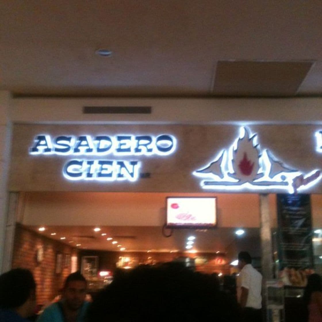 Restaurantes Asadero Cien - Teatro