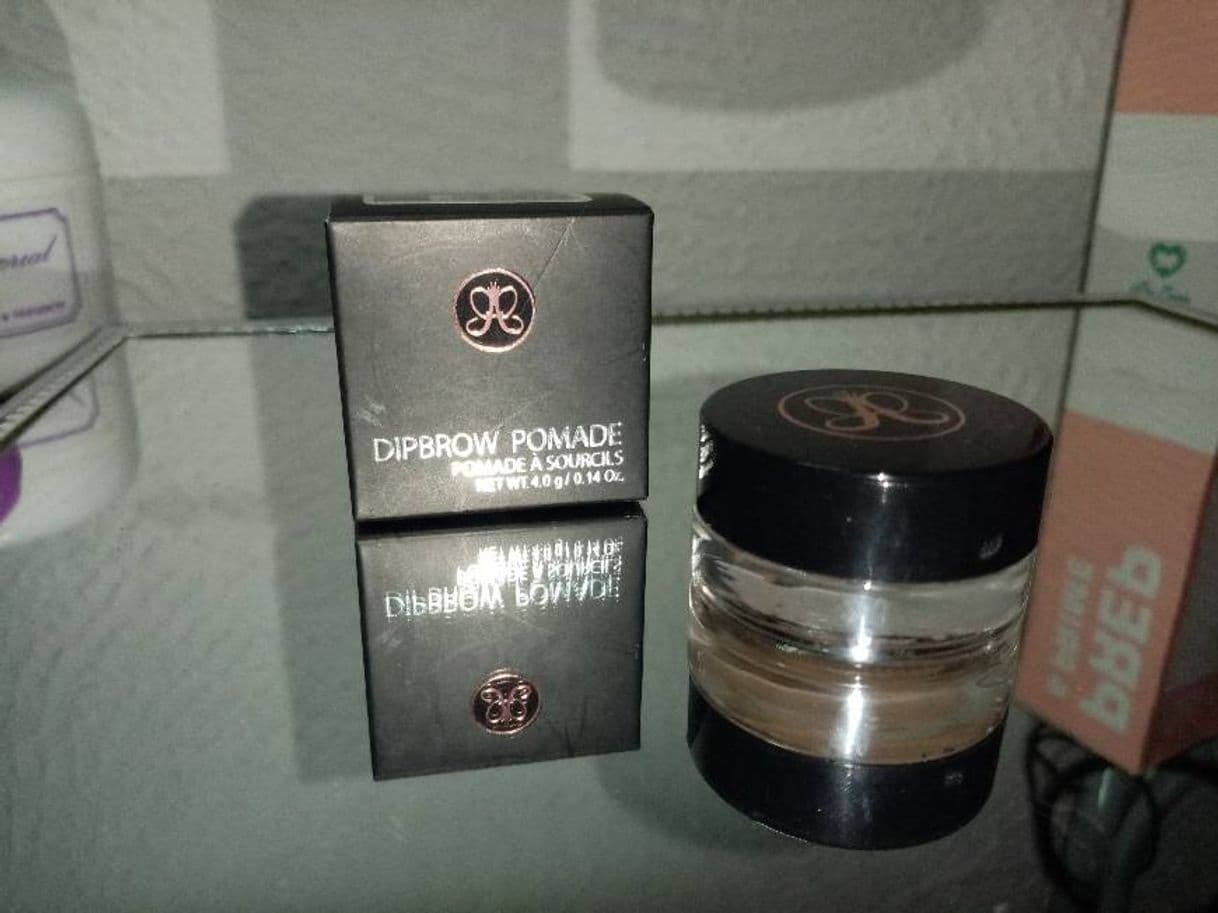 Place Anastasia Beverly Hills dipbrow Pomade – suave marrón