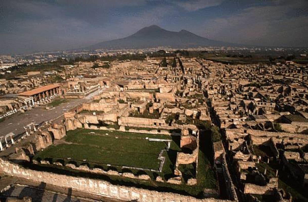 Place Pompeii Archaeological Park