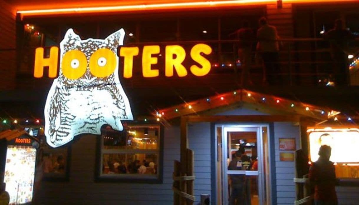 Restaurantes Hooters Malecon Americas