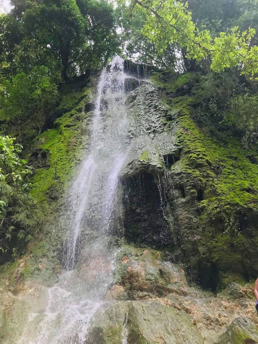 Lugar Cascada Santa Ana