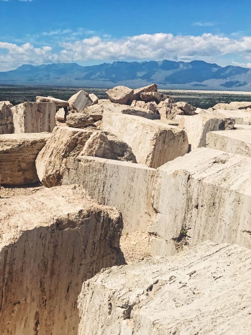 Lugar Mina de Mármol