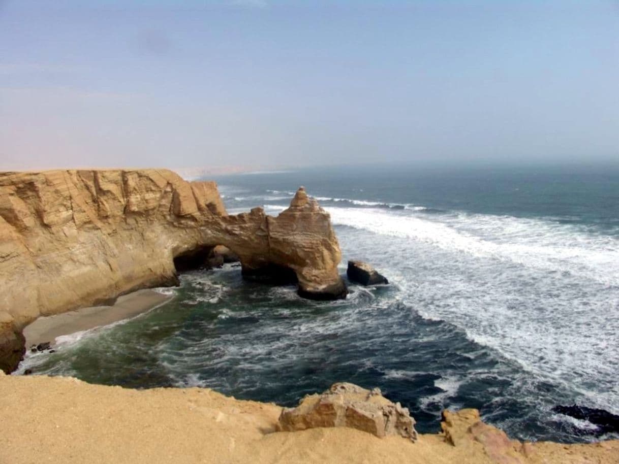 Place Paracas National Reserve, La Cattedrale