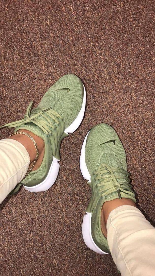 Fashion Shoes Nike olive green 💚✨