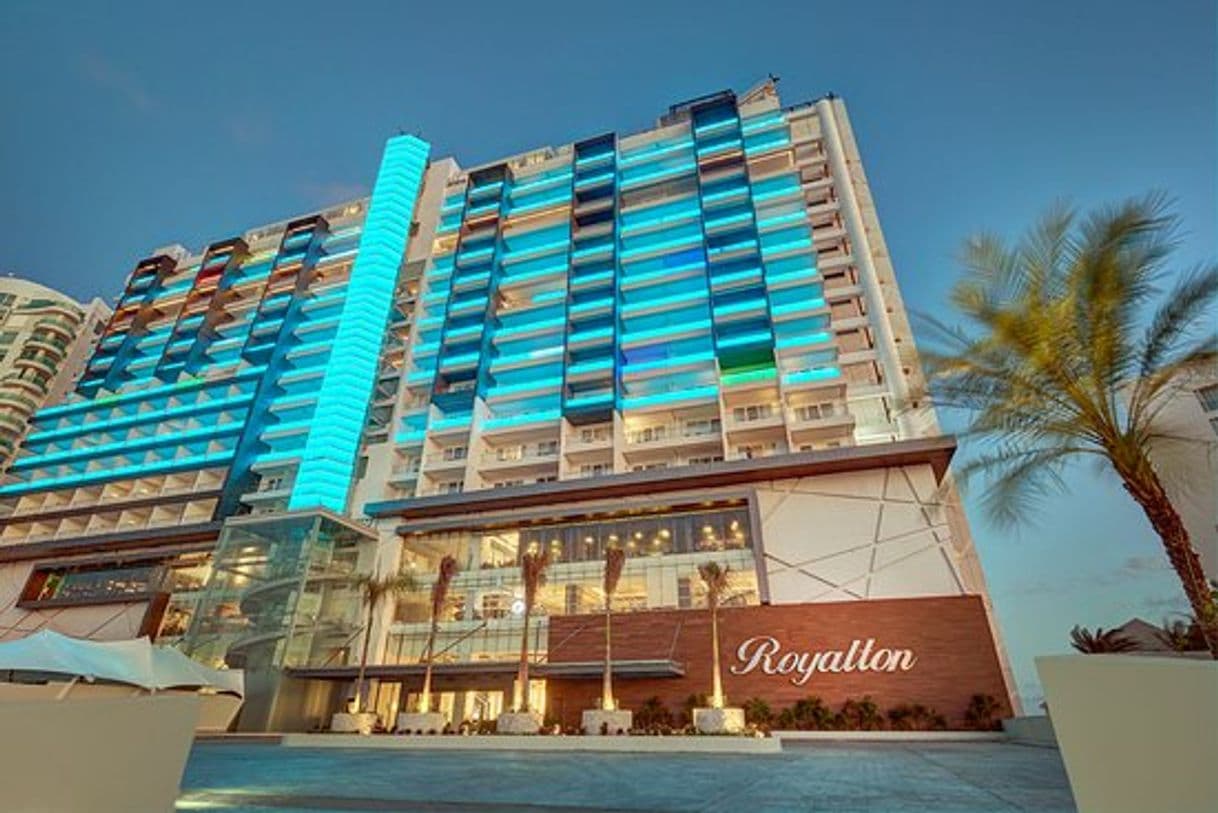 Place Royalton Suites Cancun