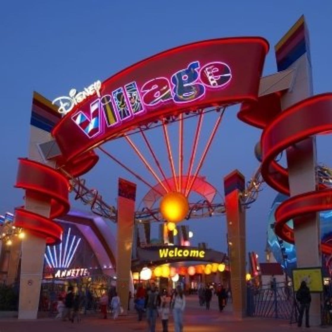 Lugar Disney Village