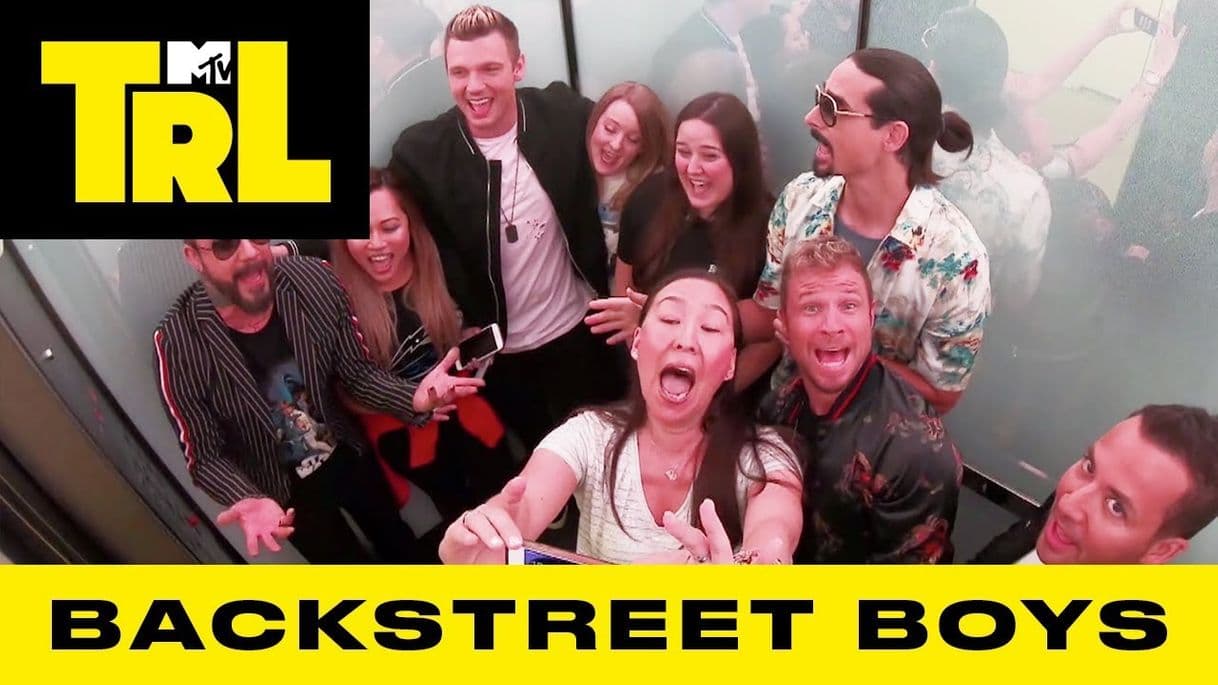 Moda Fan se encuentran a los Backstreet Boys en un elevador.