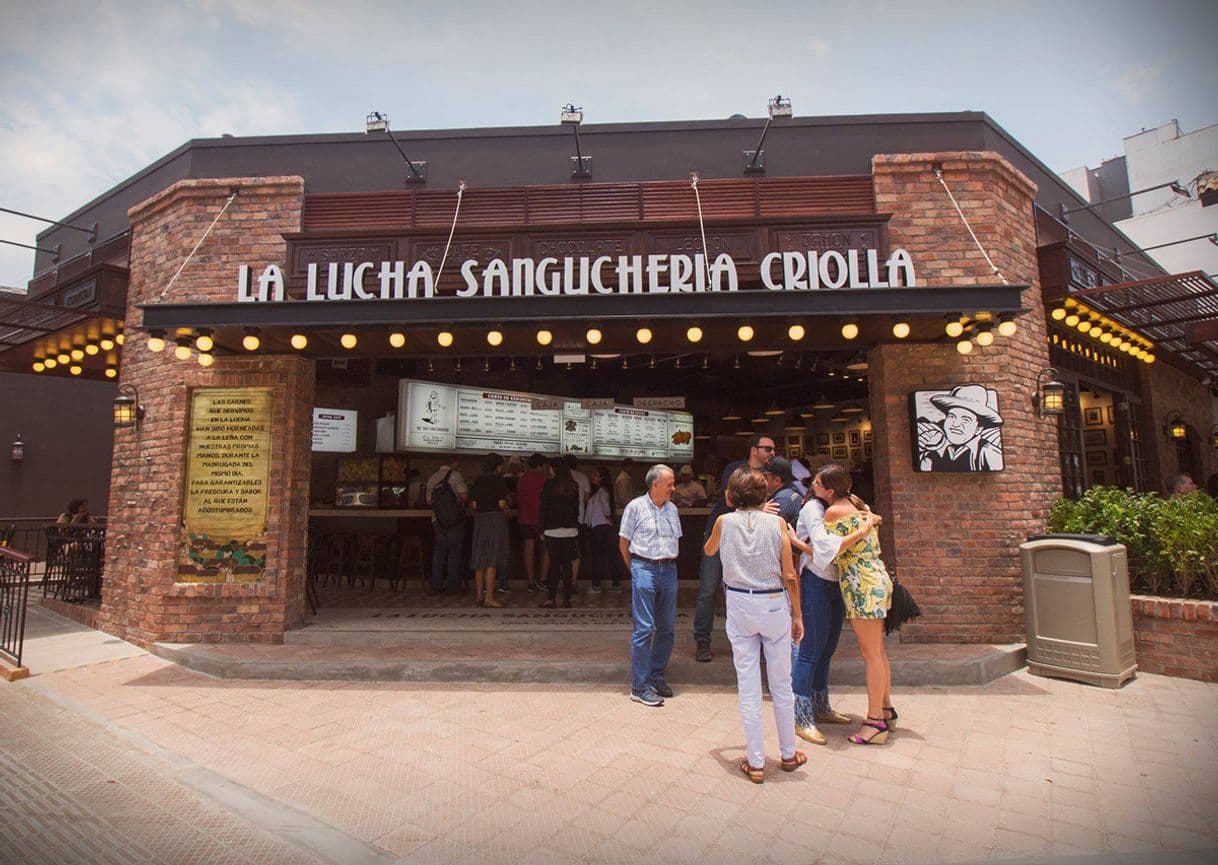 Restaurantes La Lucha Sanguchería Criolla 85