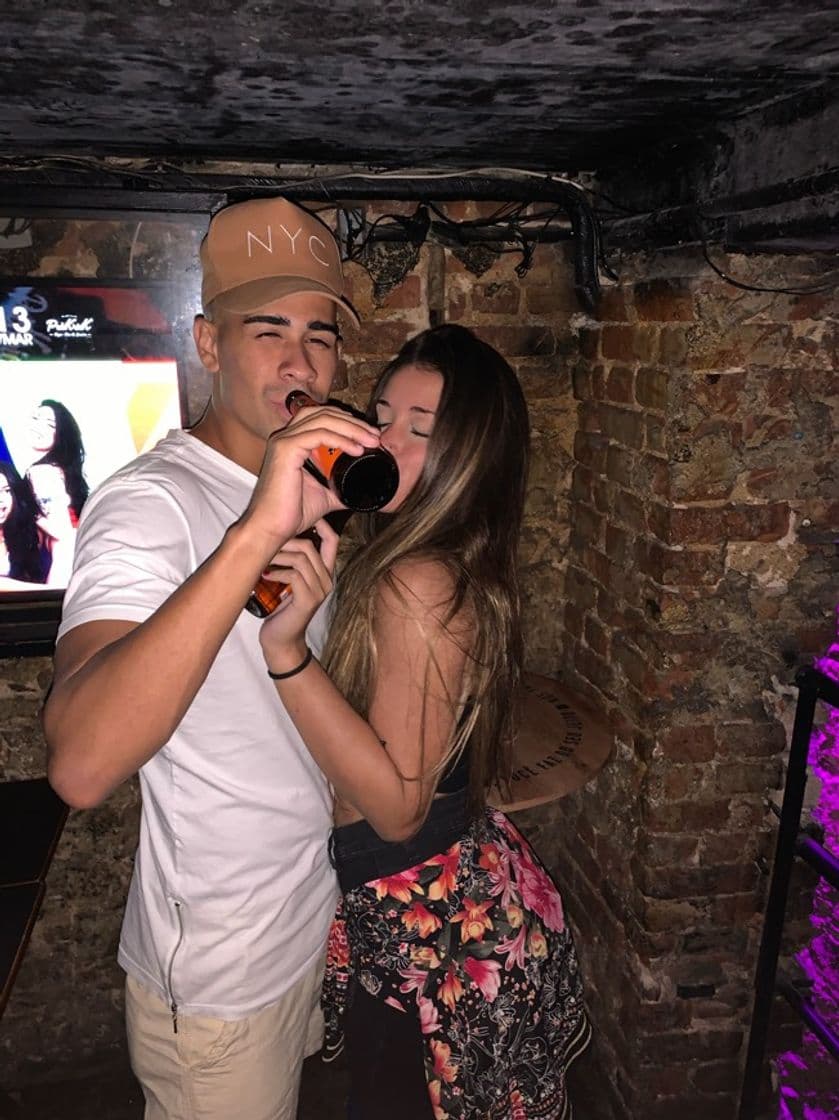 Moda Casal que bebe junto 🍺 