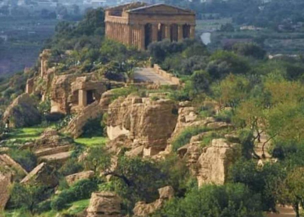 Lugar Agrigento Valle Dei Templi Pool Garden