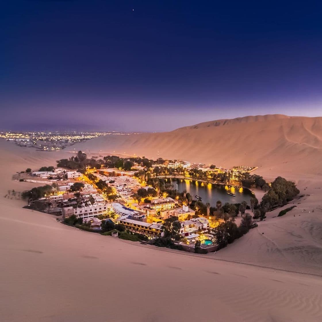 Place Huacachina Ica