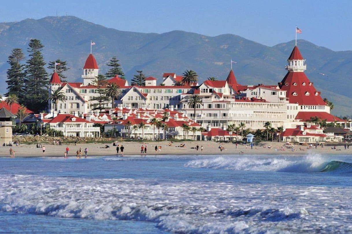 Place Coronado Beach