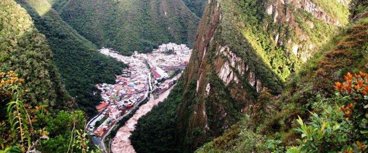 Lugar Machu Picchu Pueblo