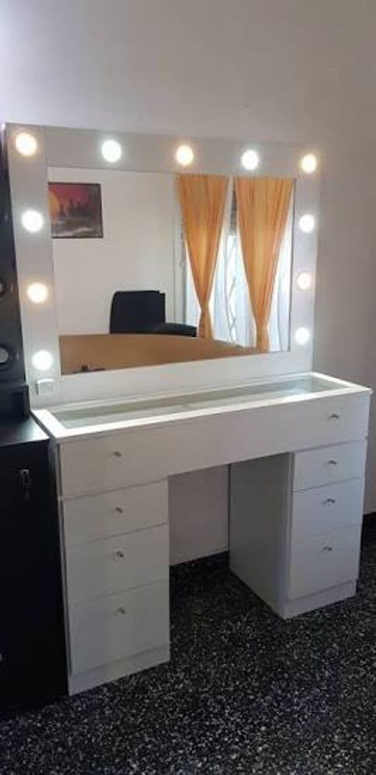 Fashion Mueble ,para tu maquillaje y espejos con focos🥀💗