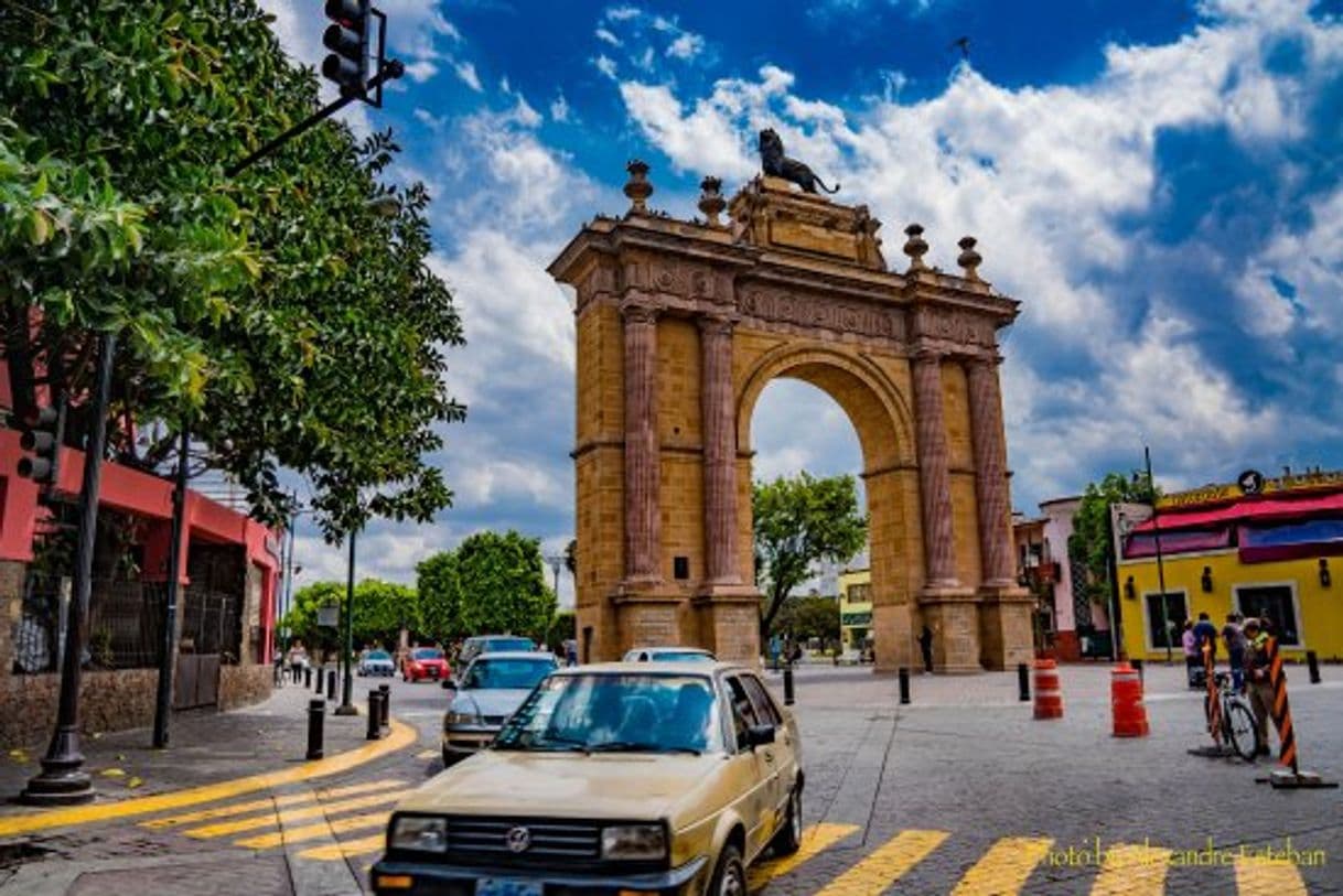 Lugar Arco Triunfal de la Calzada de los Héroes