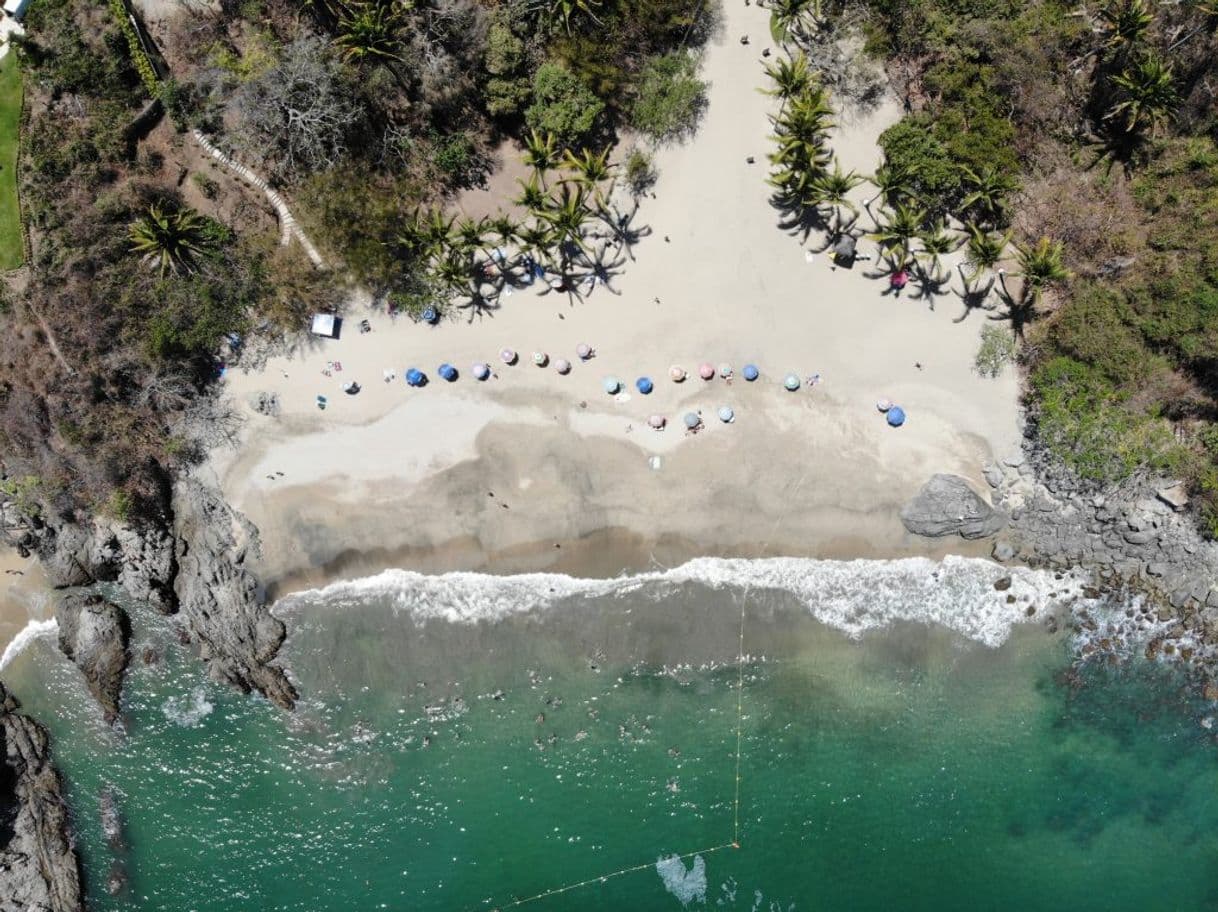 Lugar Playa De Los Muertos