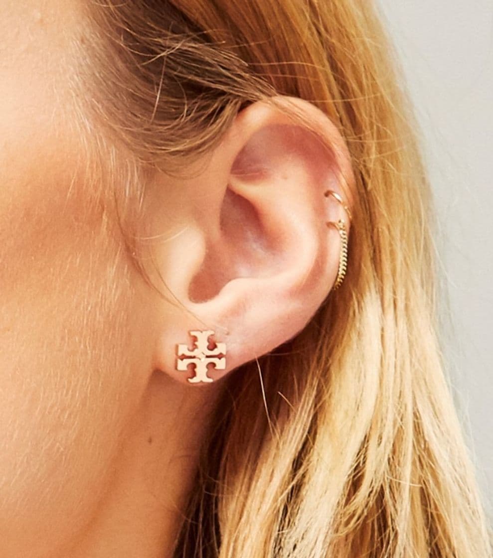 Moda aretes Tory Burch modelo Kira