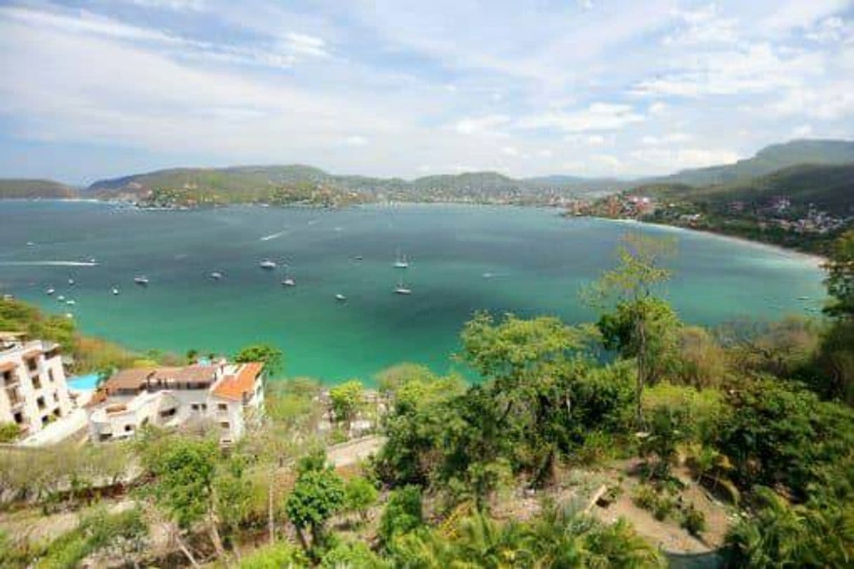 Lugar Playa Larga Zihuatanejo