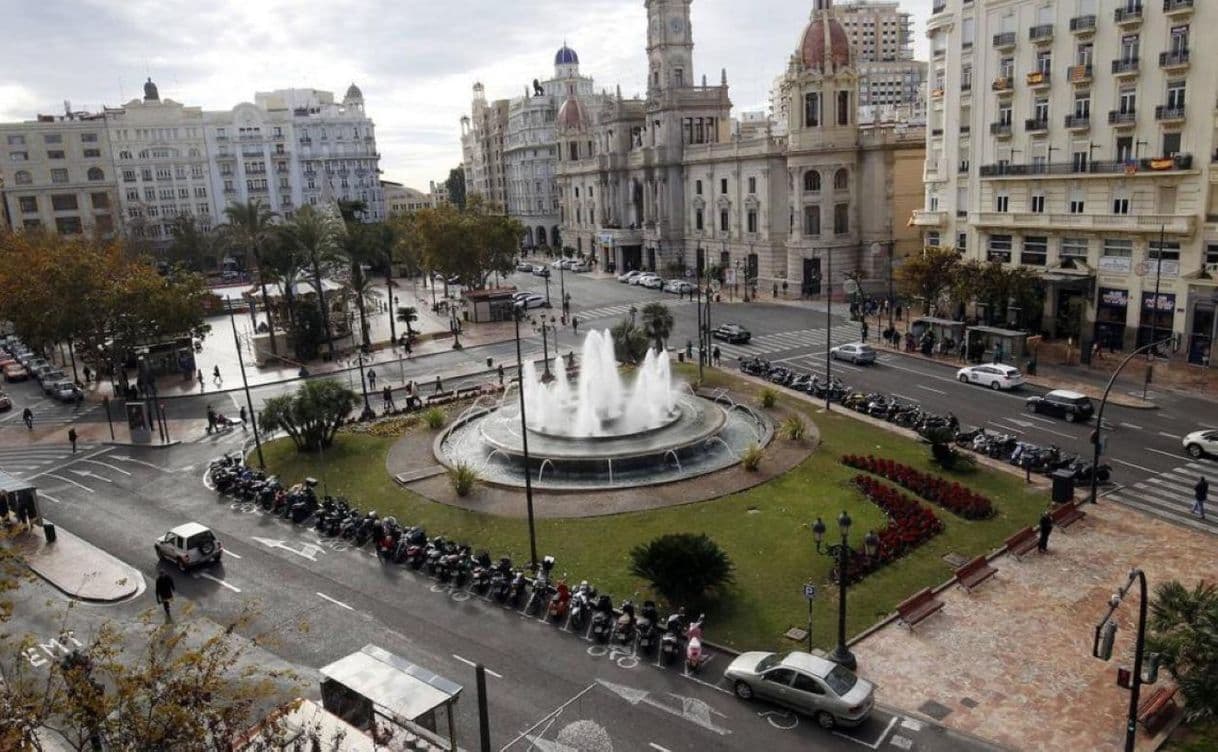 Place Plaza del Ayuntamiento