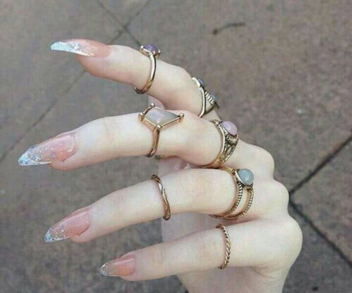 Moda Uñas transparentes😲😍