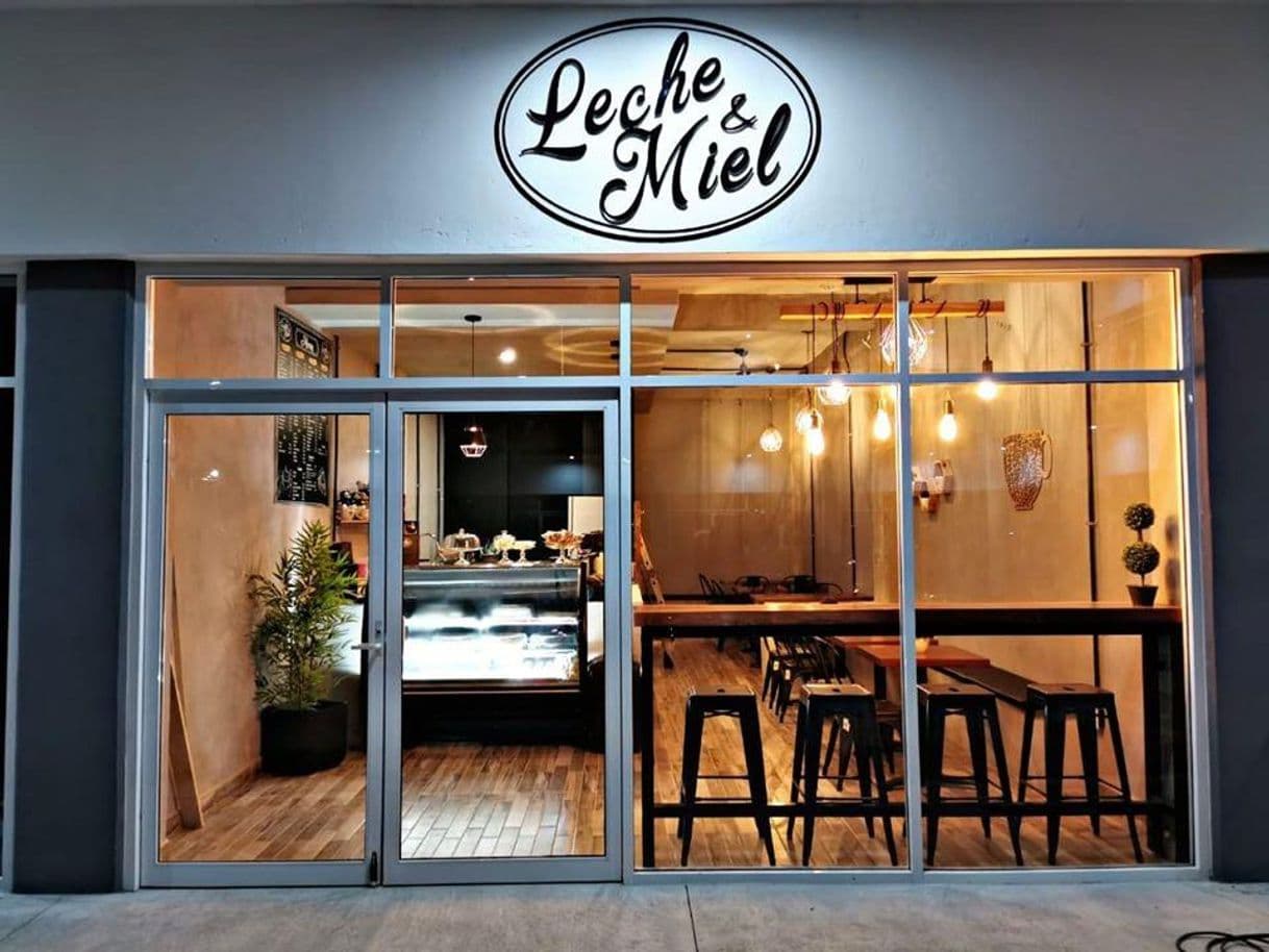 Restaurantes Leche & Miel