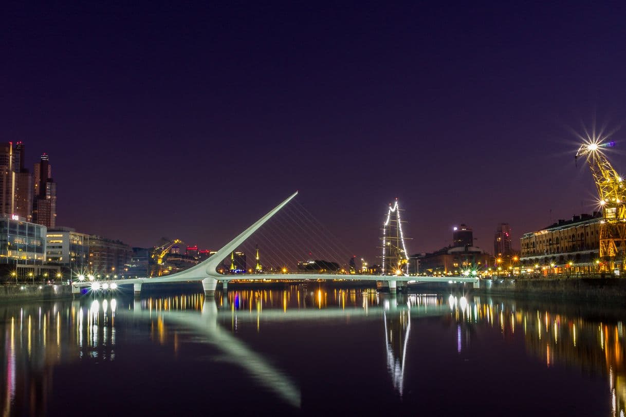 Place Puente de La Mujer