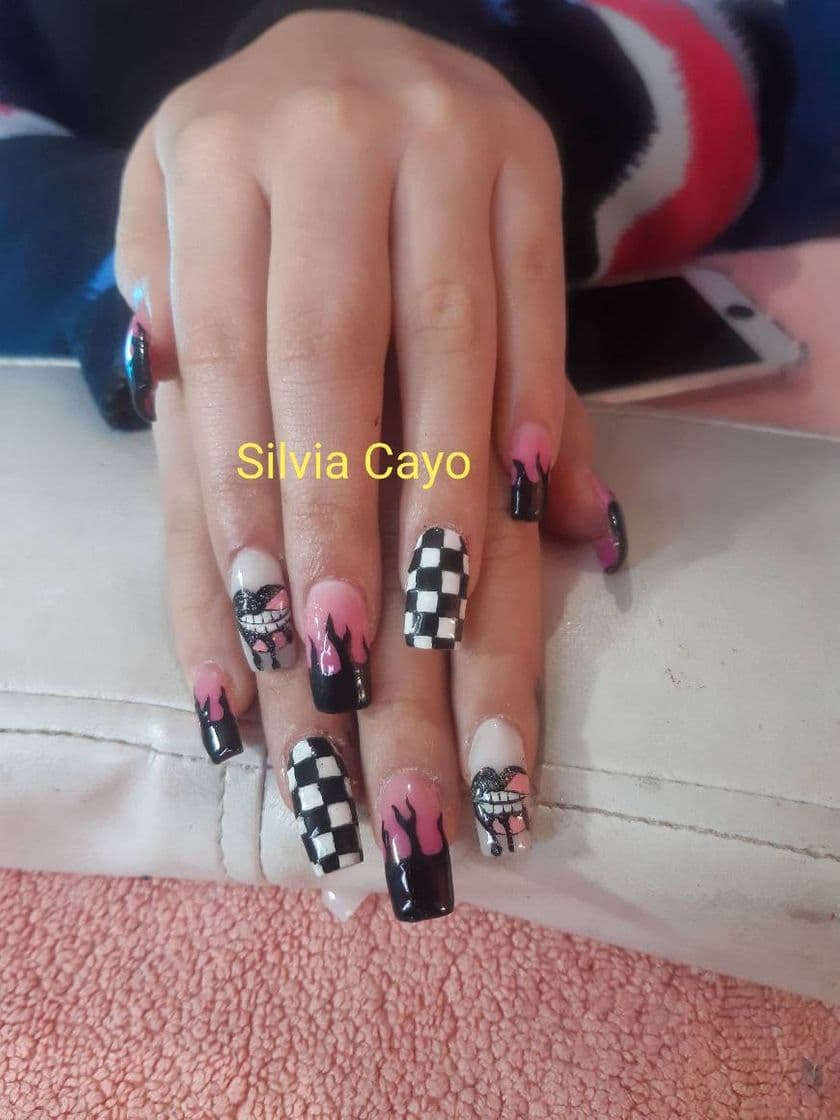 Fashion Diseños de uñas acrílicas. A mano ALZADA 💅😎