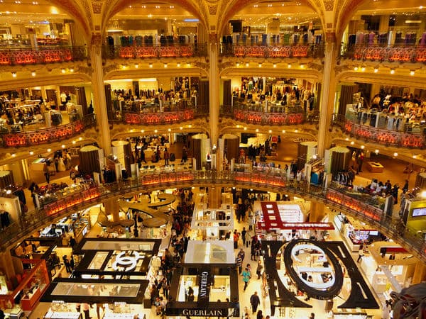 Lugar Galeries Lafayette - Shopping Welcome Center