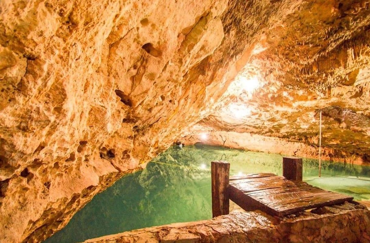 Lugar Cenote San Antonio