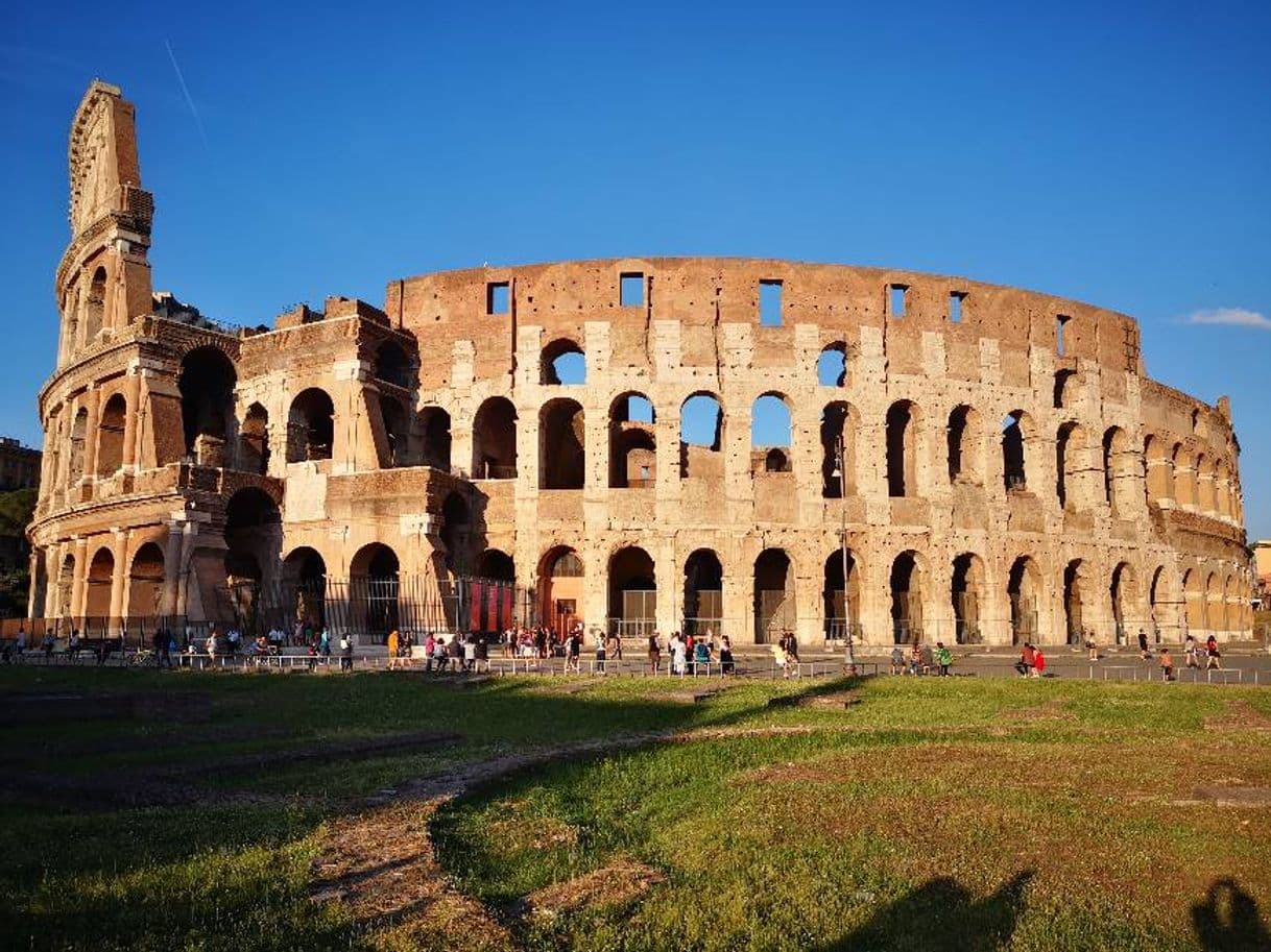 Place coliseo romano