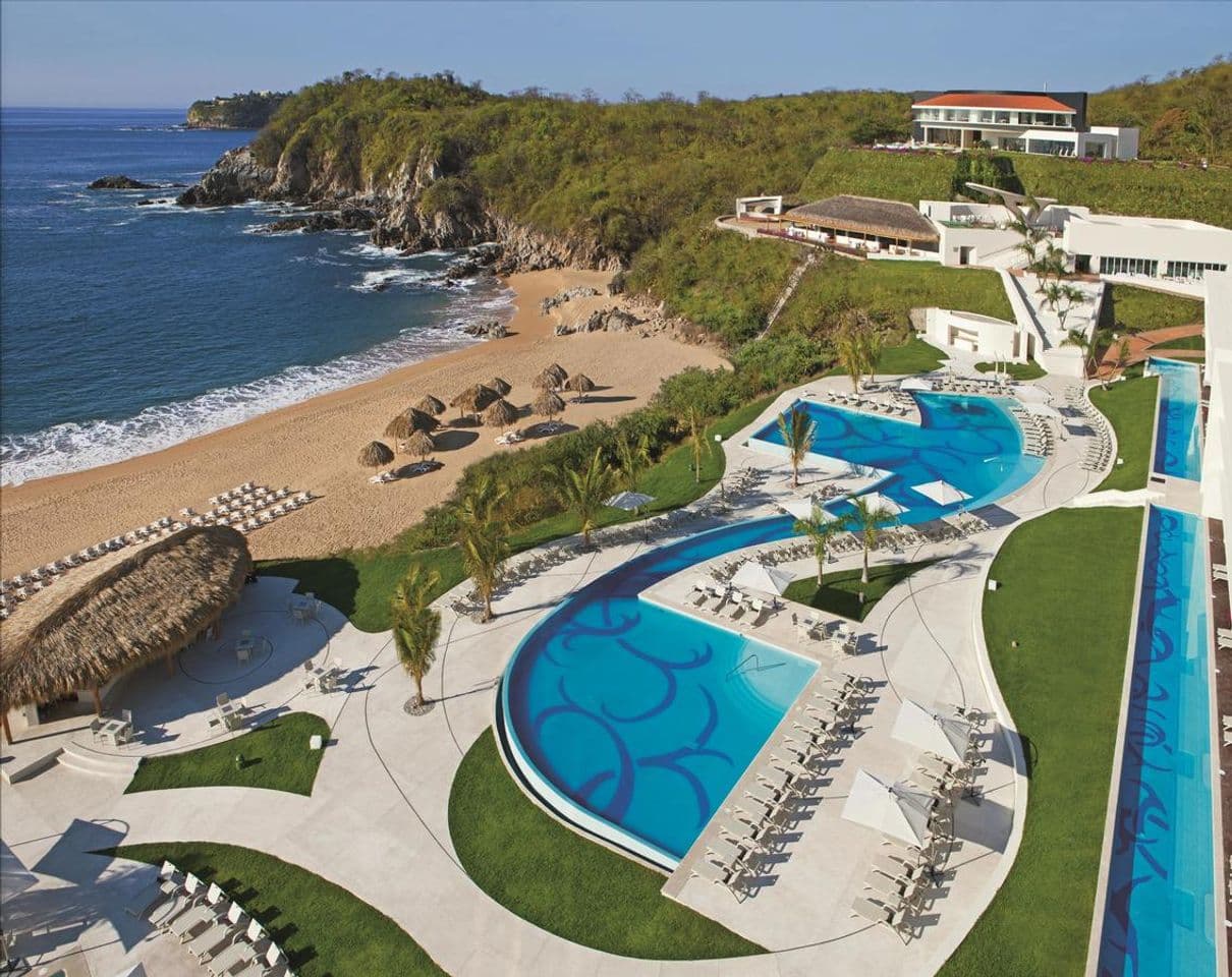 Place Secrets Huatulco Resort & Spa