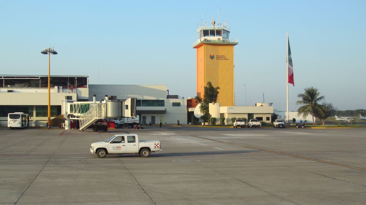 Place Aeropuerto Internacional Licenciado Gustavo Díaz Ordaz (PVR)