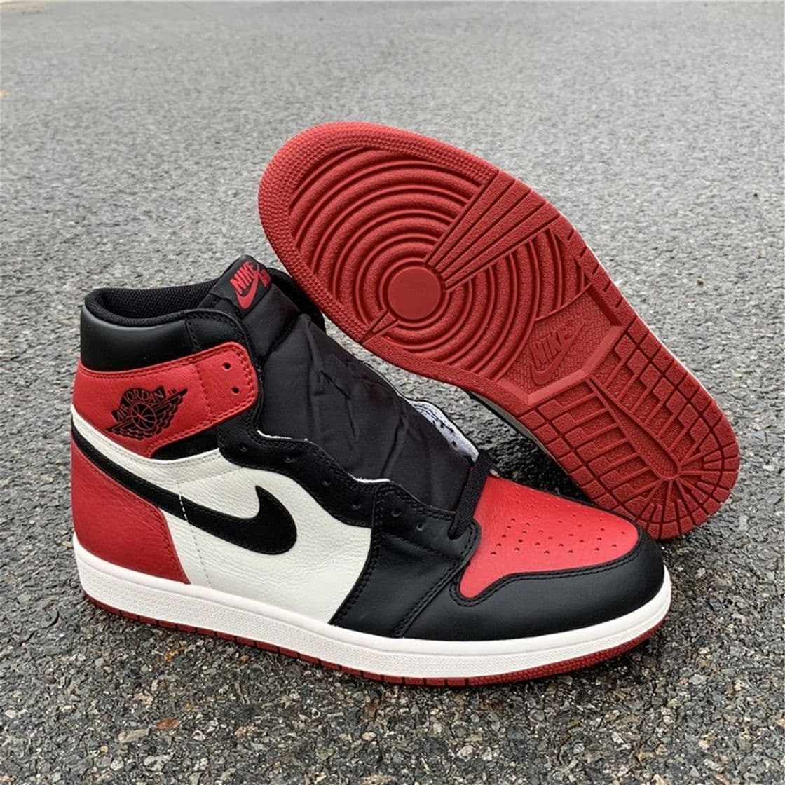 Producto Nike Air Jordan 1 Retro High OG 'BRED Toe'