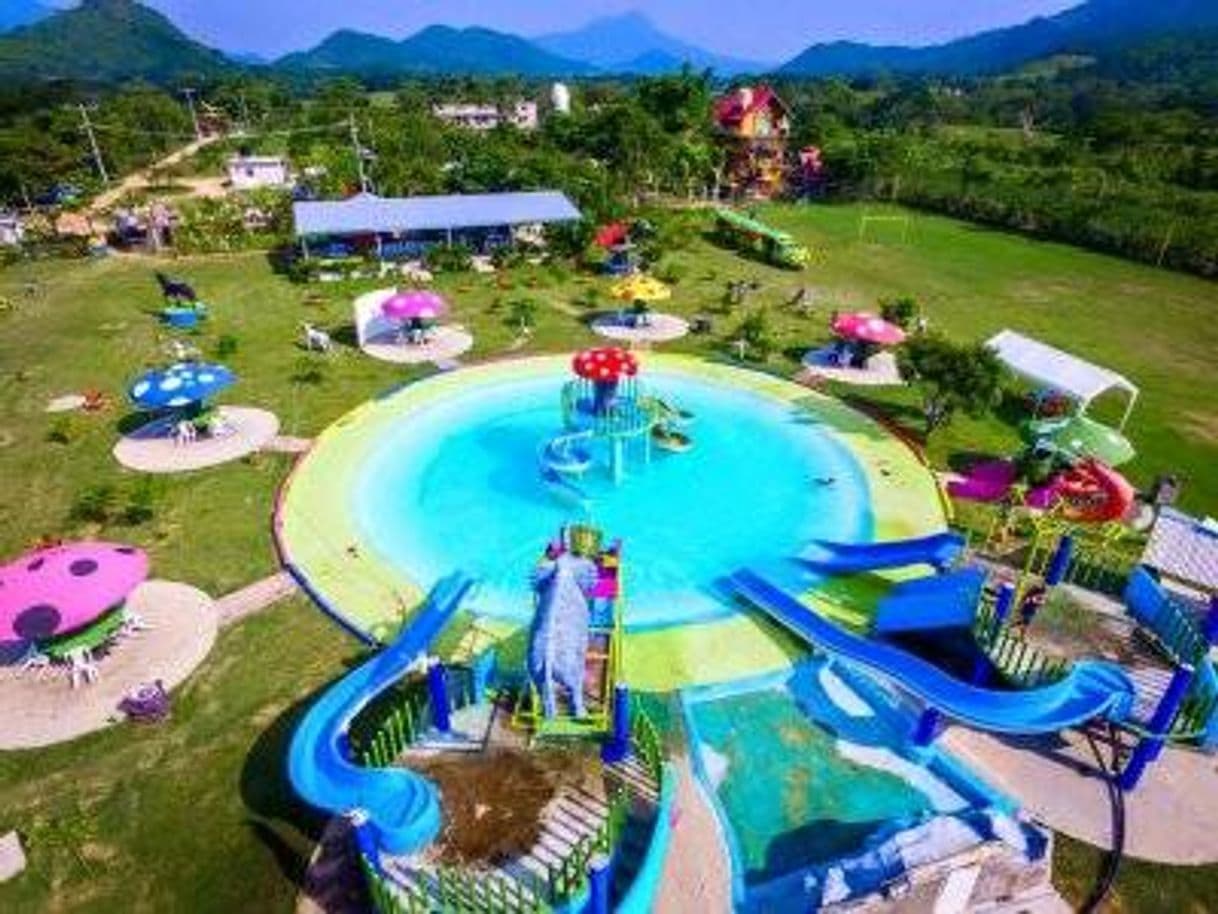 Lugar Carril Splash parque acuatico