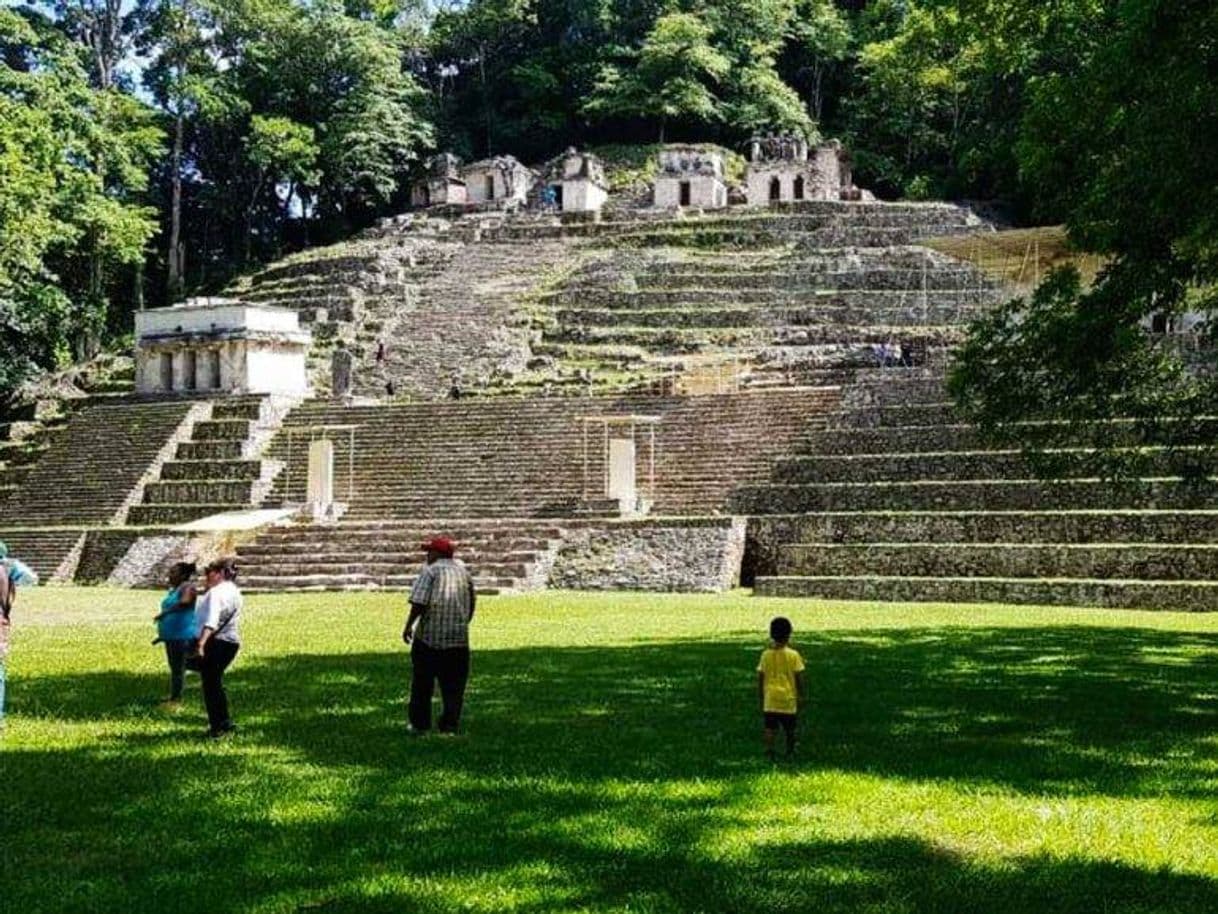 Place Yaxchilán