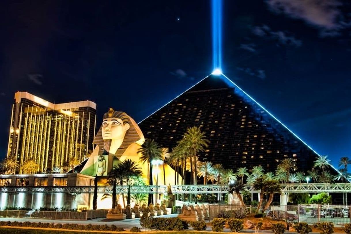 Lugar Luxor Hotel