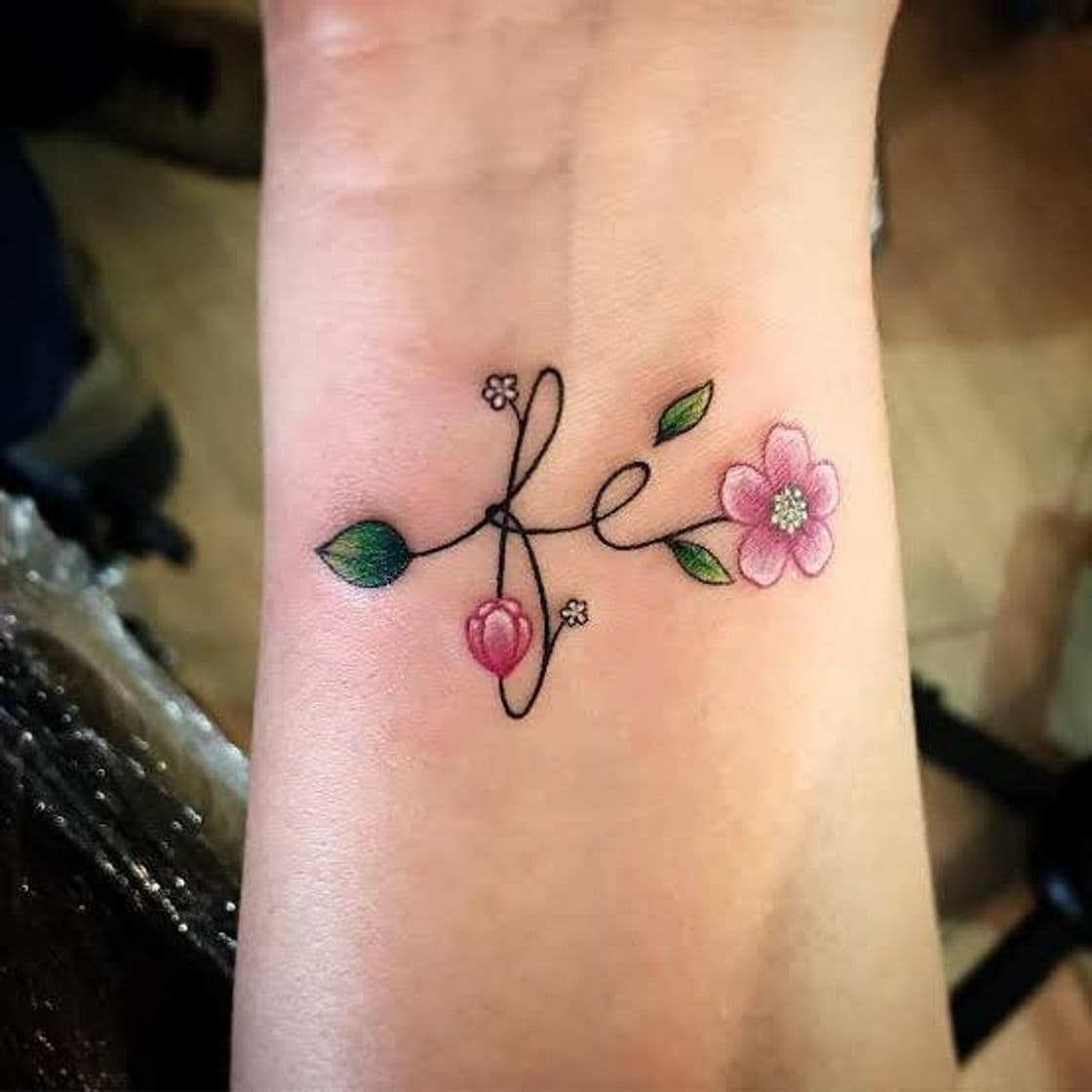 Fashion Frase: Fe | Tatuajes elegantes, Tatuajes, Tatuajes preciosos