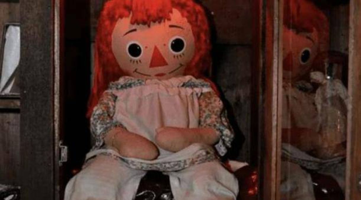 Moda ANABELLE SE  ESCAPA DEL MUSEO WARREN 🧐 