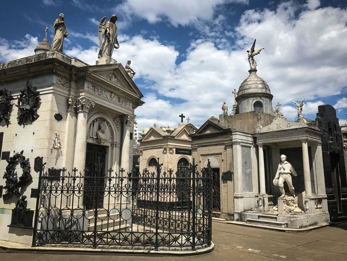 Moda Cementerio de la Recoleta | Buenos Aires