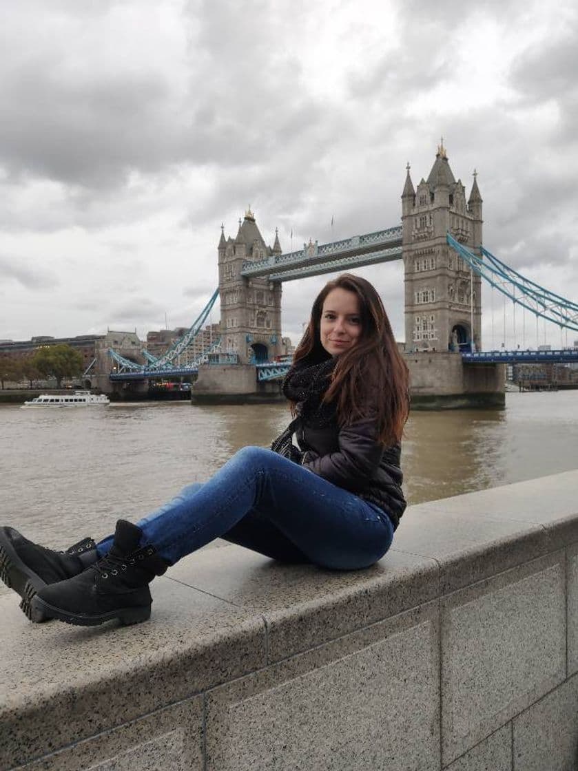 Place Tower Bridge