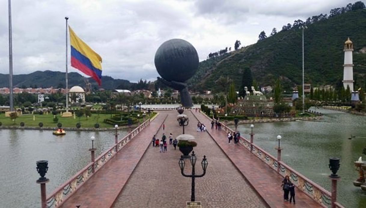 Lugar Parque Jaime Duque