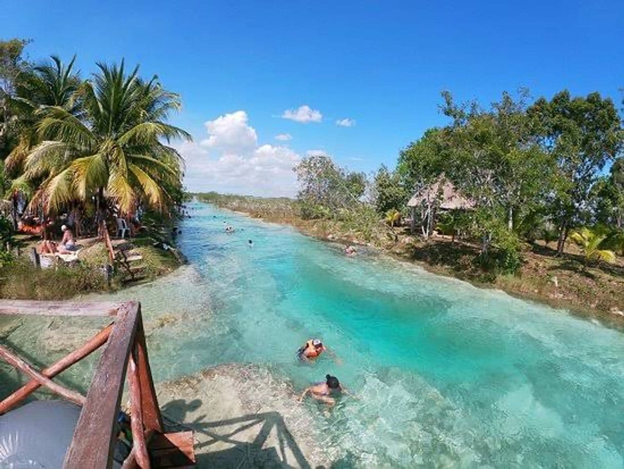 Lugar Los Rapidos laguna de Bacalar