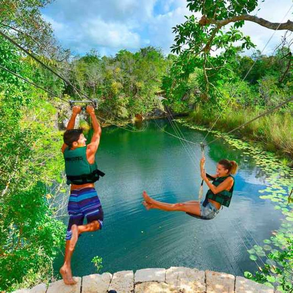 Lugar Xenotes Tour