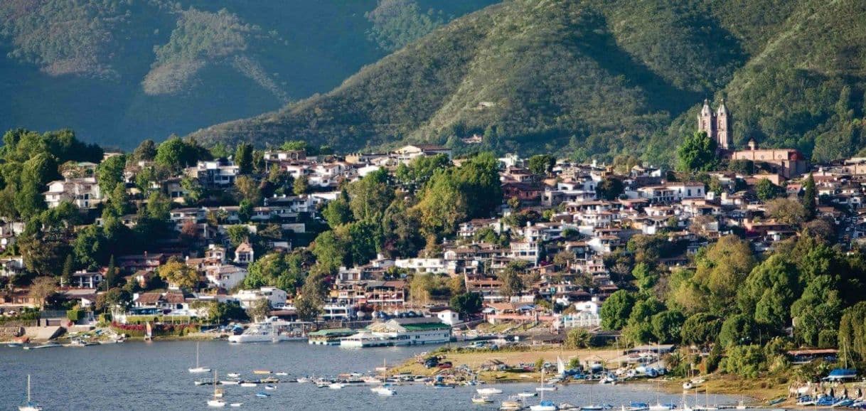 Lugar Valle De Bravo