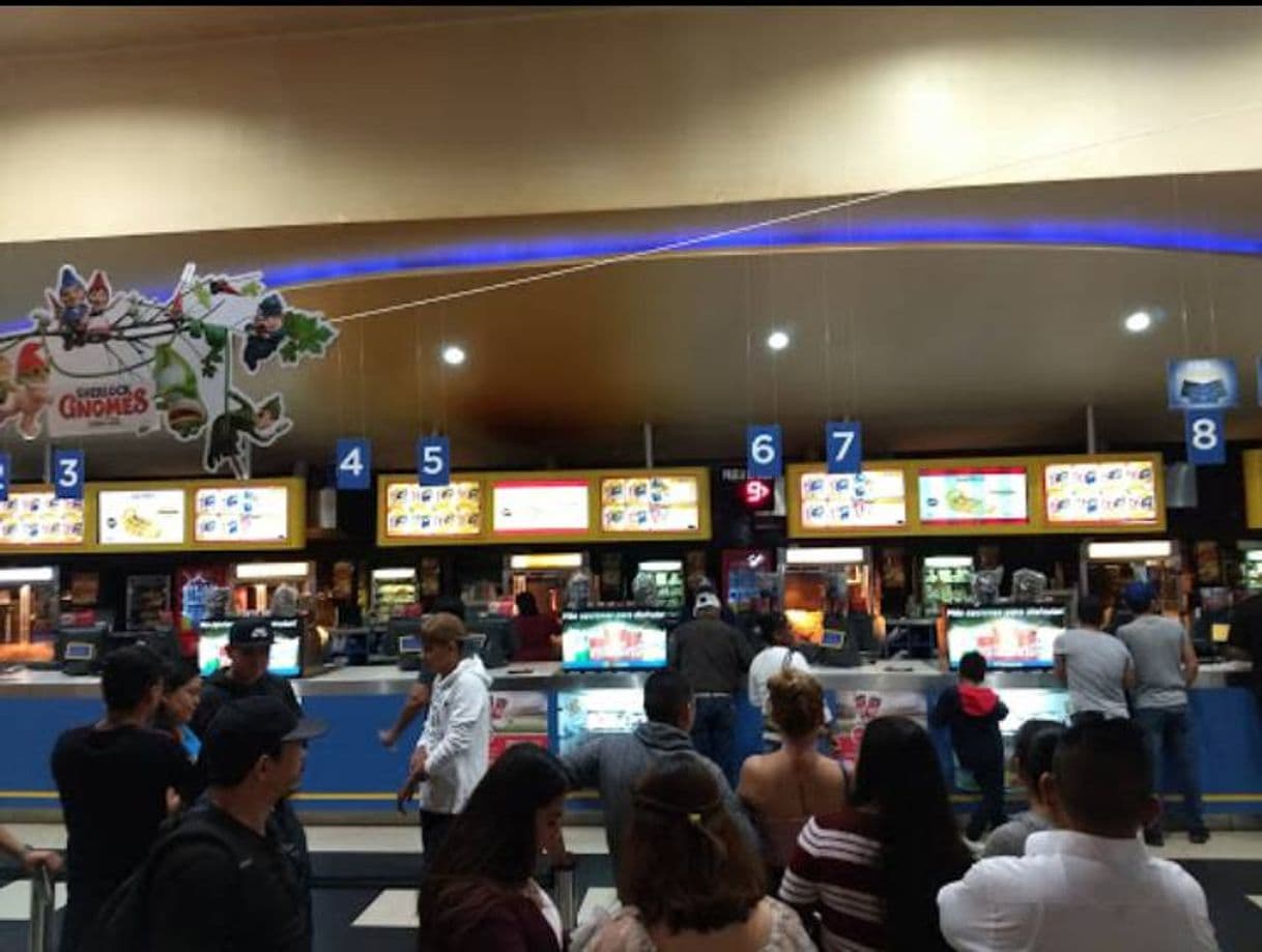 Lugar Cinépolis Macroplaza del Valle