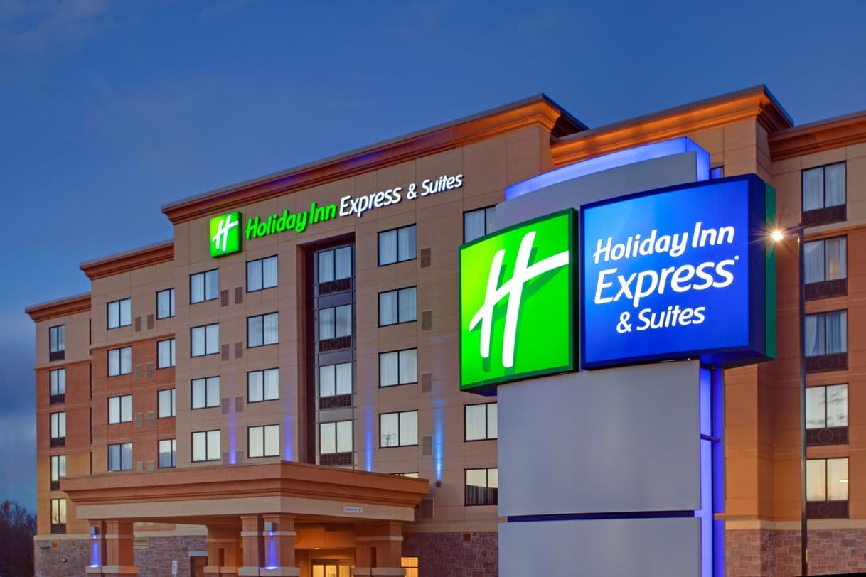 Lugar Holiday inn express & suites