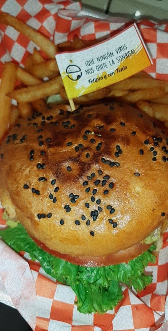 Restaurants Felipes y con tenis burger shop